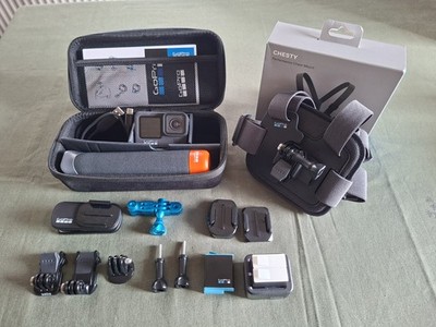 GoPro HERO9 Black Actionkamera, Schwarz, Inkl. Großem Zubehörpaket *wie neu*