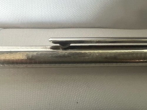 Stylo-Plume Sphère Argent Massif 925 Vagues Guillocchè Bouton Écrit Vintage 18 - Photo 5 sur 11