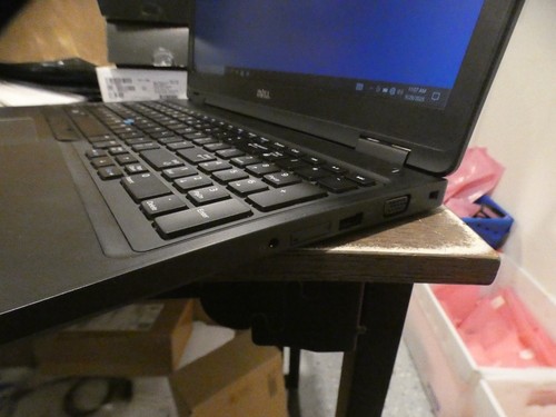 Portátil 15.6" Dell Latitude 5580 i5-7440HQ 2.80GHZ 256GB SSD 8GB Ram Win 10 Pro - Imagen 6 de 11