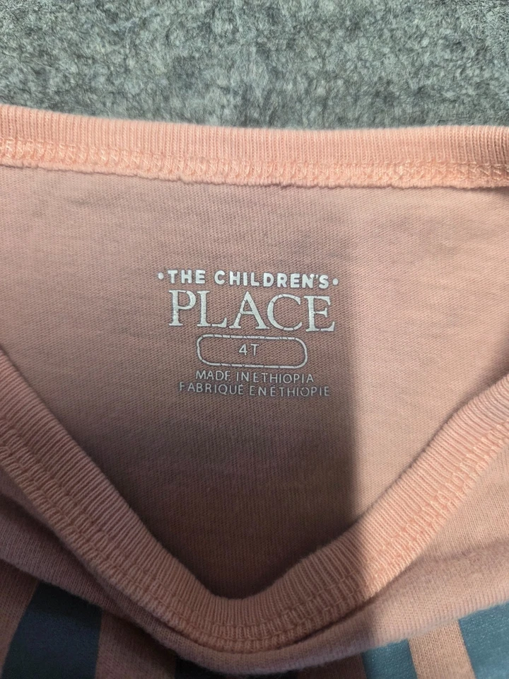 The Childrens Place Boys Tshirt Sz 4T Pink Crewneck Graphic Print Casual Wear - Image 2 of 4