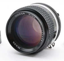 [ Top MINT ] Nikon Ai-s Nikkor 85mm f/2 Manual Focus Prime Lens From JAPAN