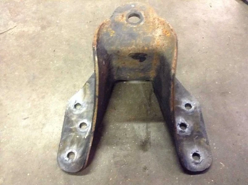 SOPORTE SUSPENSIÓN DELANTERA MUELLE HOJA TRASERO SE ADAPTA A 99 00 01 02 03 04 05 06 07 FORD F250 Foto 2 de 4