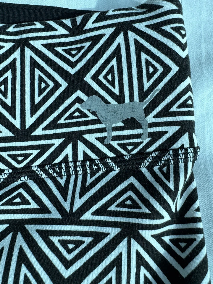 Legging Victorias Secret ROSA talla L Ultimate Yoga ~ pantalón, triángulo azteca blanco/negro Foto 2 de 4