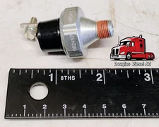 LOW AIR PRESSURE SWITCH 1/8in-27 NPT. PAI# 450551. Ref.# INTERNATIONAL 1658820C1