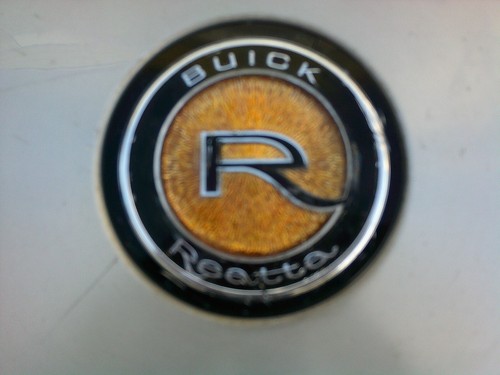 1988 - 1990 Buick Reatta Wheel Center Cap 1645004 Hubcap Cover A - Picture 2 of 4