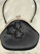Vintage Le Regale Beaded Brushed Satin Clamshell Style Evening Purse Handbag