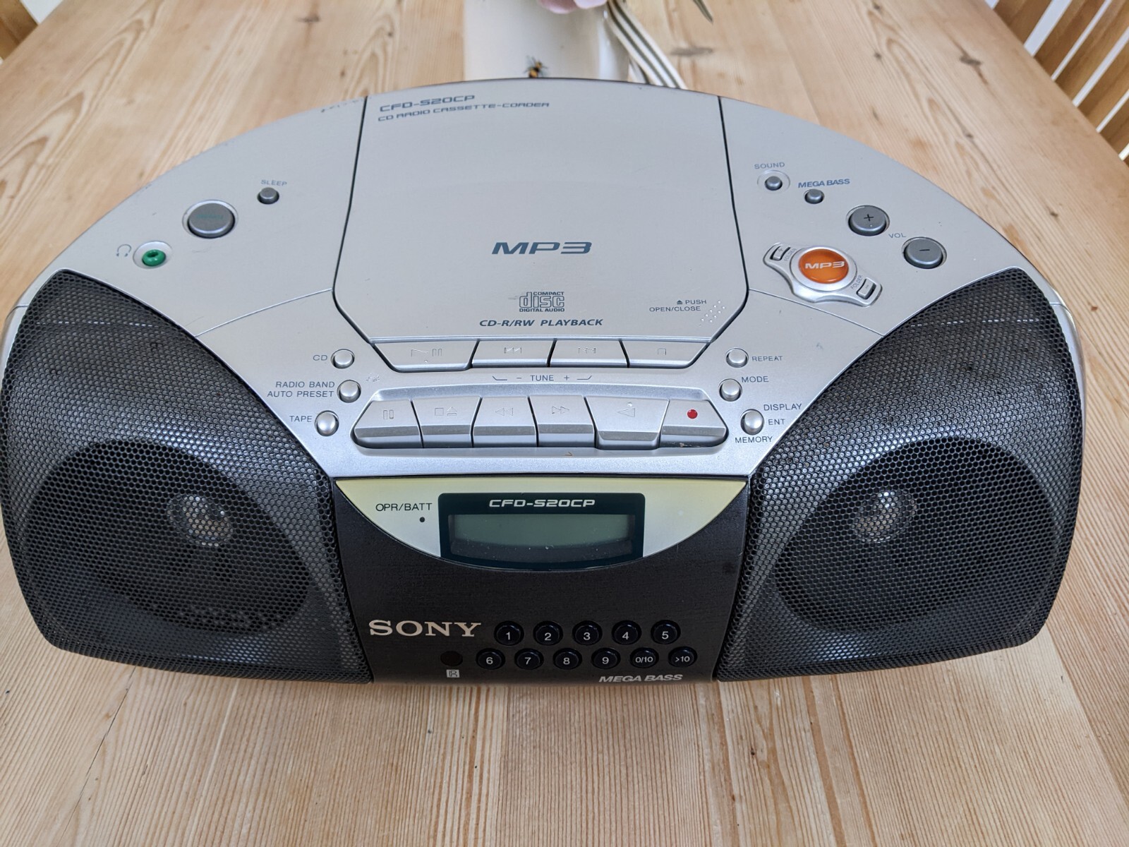 Vintage Sony CFDS20CP Radio Cassette CD MP3 Player Boombox Working