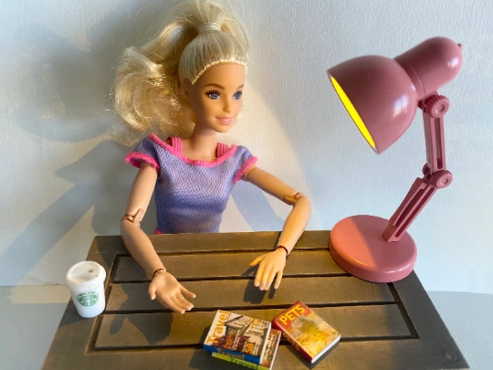 Diy 2024 barbie lamp