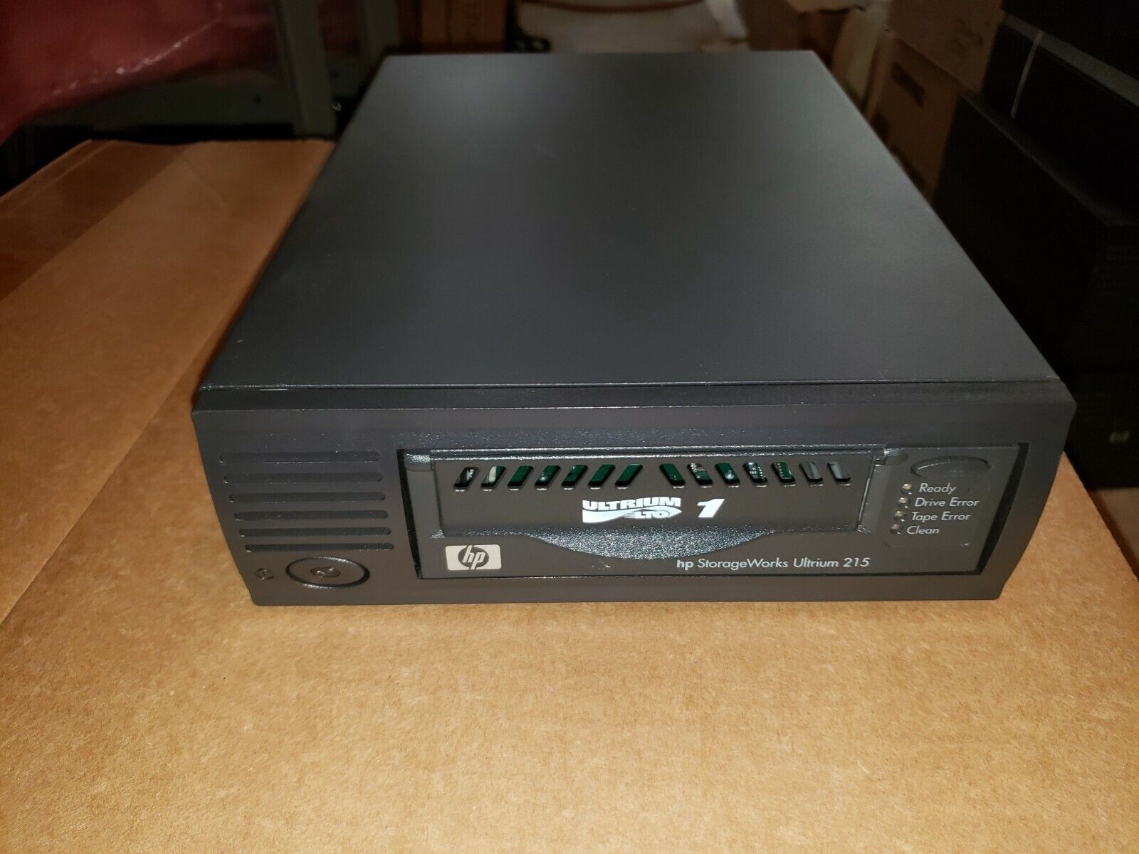 HP StorageWorks Ultrium 215 - Tape drive LTO ( 100 GB / 200 HP StorageWorks Ultrium 215 - Tape drive LTO ( 100 GB / 200