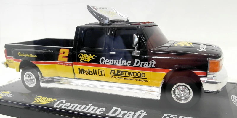 Action 1/24 Scale Diecast WIN Miller Genuine Draft Ford F-150 Crew Cab + Case - Imagen 4 de 4