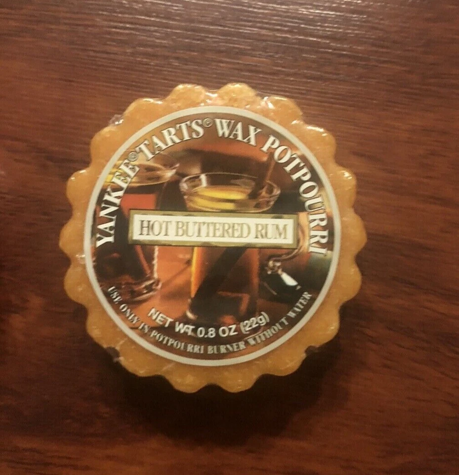 Lot of 3 Yankee Candle Christmas Eve Holidays Buttered Rum wax melt tart 0.8 oz - Image 4 of 4