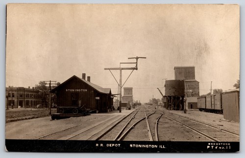 Railroad Depot Stonington Illinois IL um 1910 Echtfoto RPPC