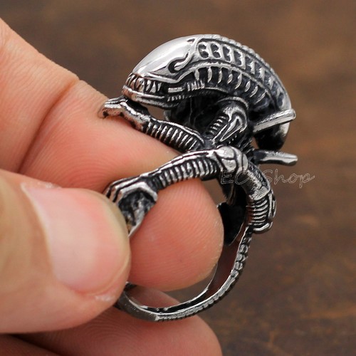 Mens Retro Silver Alien Skull 316L Stainless Steel Biker Ring Monster Predator - Picture 4 of 8