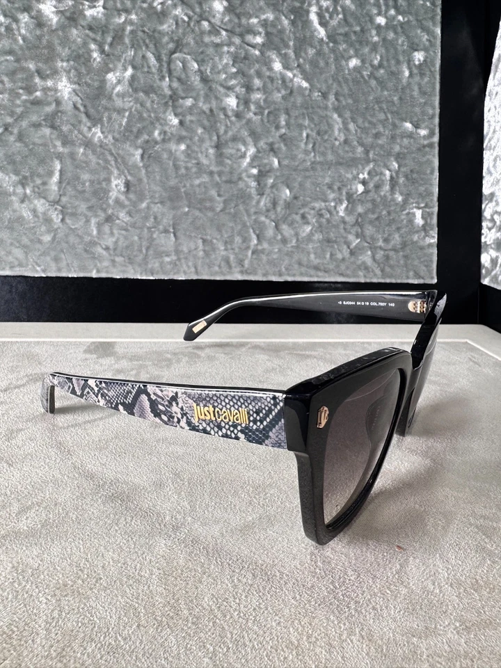 Gafas de sol Just Cavalli SJC044 para mujer negras con estampado de serpiente lentes degradadas *Leer Foto 2 de 4