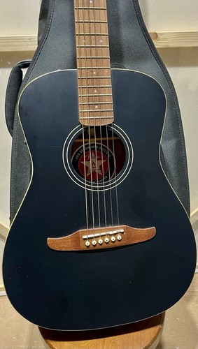 FENDER Joe Strummer Campfire Akustik-/E-Gitarre SMALL BODY matt schwarz