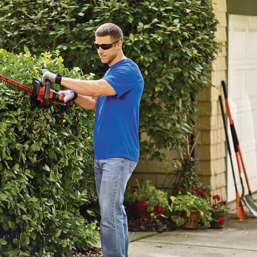 Black & Decker LHT321 20V MAX POWERCUT 22" Cordless Hedge Trimmer New - Picture 6 of 7