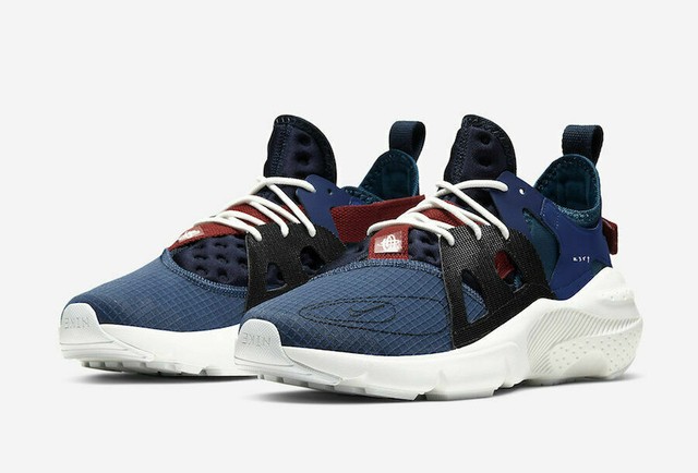navy blue nike huarache