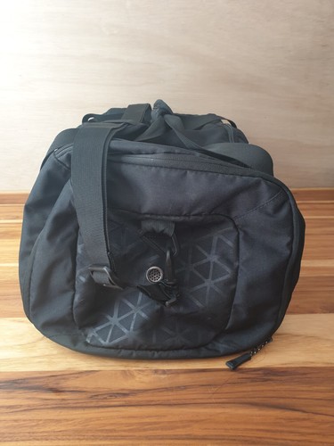 Mercedes Benz Cobra Dufflebag - Picture 4 of 9