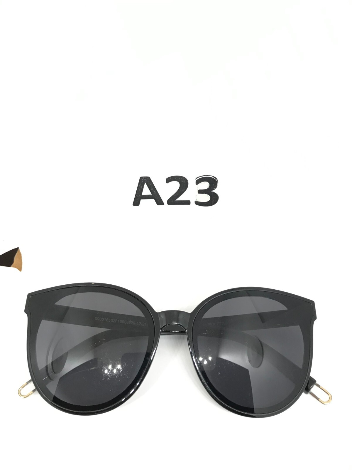 Men's UN UT 22 21 Black Sunglasses with Frame-image