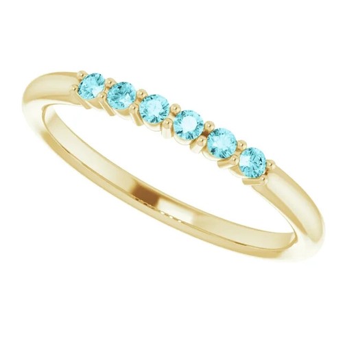 Anillo apilable de circón azul en oro amarillo 14K - Imagen 5 de 5