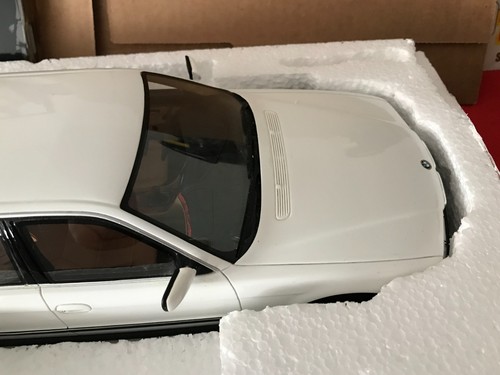 USED OTTO mobile 1/18 BMW (e38)750iL White(OT836) B488 - Picture 5 of 24