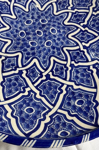 GRAND PLAT ROND FAÏENCE BLEUE DE FEZ MAROC D 40 cm XXème MAGHREB - Foto 3 di 12