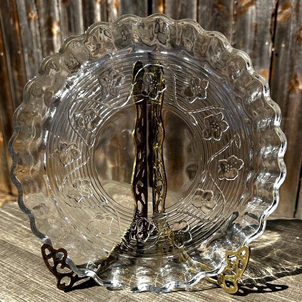 Clear Embossed Floral Design Glass Quiche 10" Pie Plate Scalloped Rim