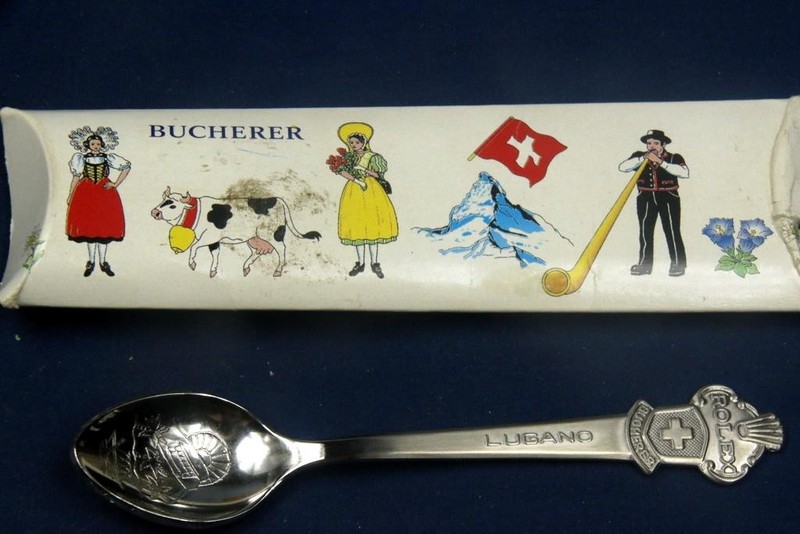 K-D 262.  ROLEX SPOON BY BUCHERER IN THE ORIGINAL BOX.      THE SPOON MEASURES 4