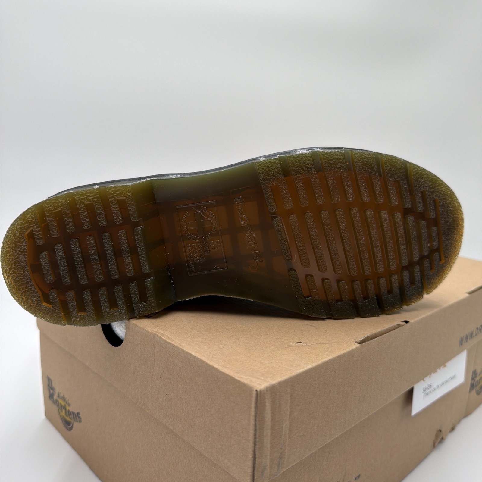 NWOB Dr Martens Original 1460 Smooth Leather Lace Up Boots Women’s Sz 6 thumbnail 10