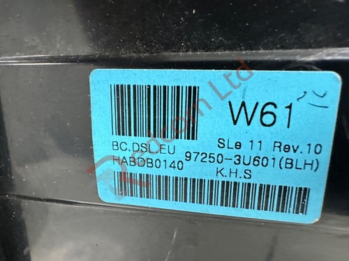 KIA Sportage 2010-2014 Climate Control Panel 972503U601 - Picture 2 of 9