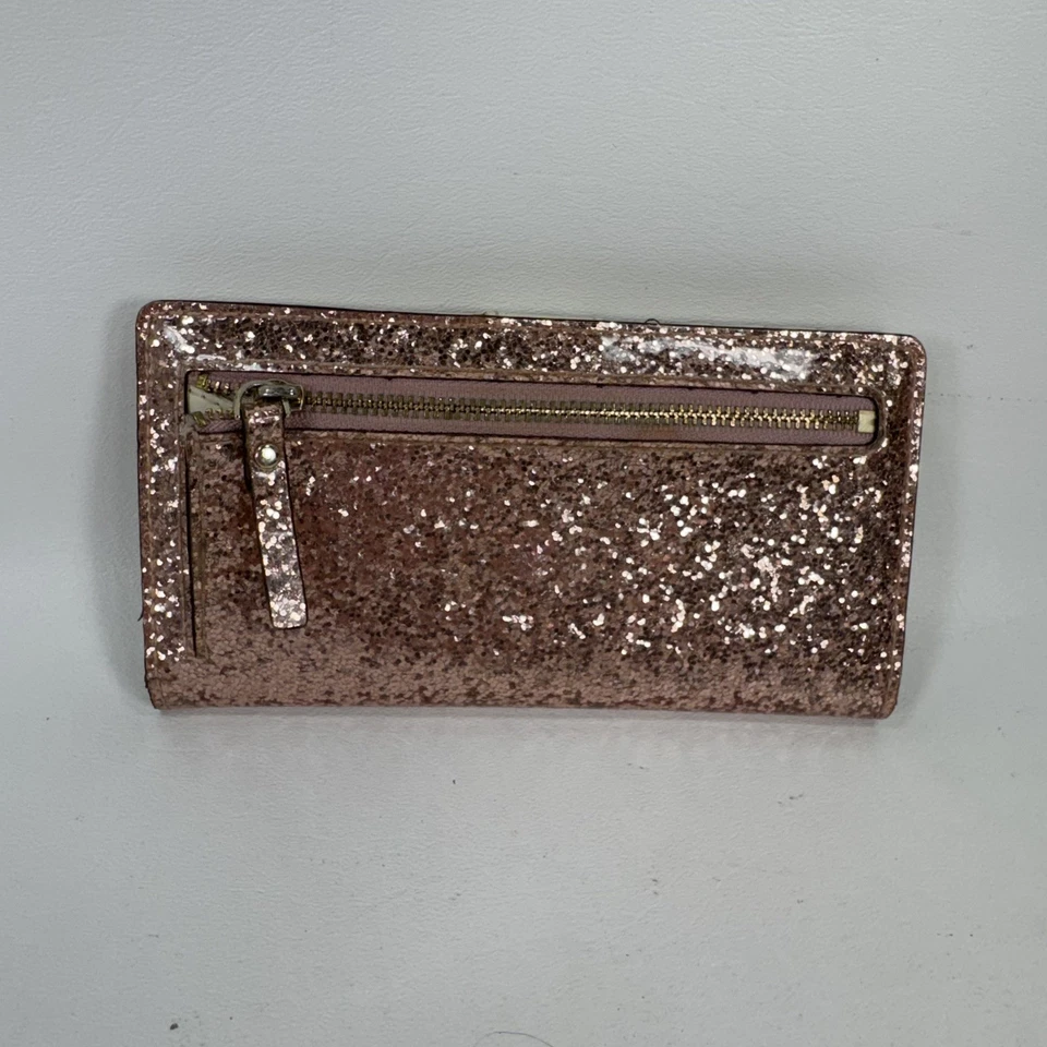 Cartera plegable a presión Kate Spade New York con encaje brillo rosa insecto rosa Foto 3 de 4