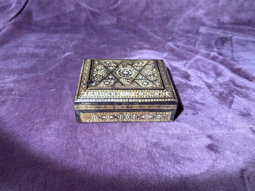 Vintage MOSAIC Rectangle Mother of Pearl Shell Inlay Wooden Trinket Box