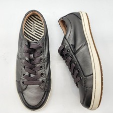 Taos Onward Sneakers Women's 6.5 Pewter Metallic Leather Lace Up