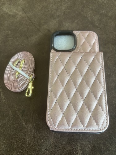 Iphone 15 Case / Wallet/ Crossbody Powder Pink Quilted New - Photo 2 sur 9