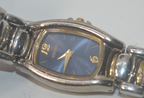 Seiko Ladies 1N00-OEJO Watch New Battery PETITE Slim 6''wrist ''GUARANTEED - Picture 3 of 11