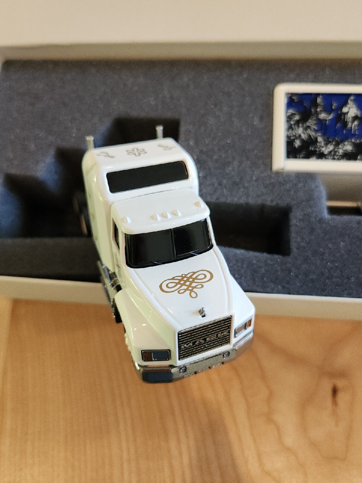 Picture 6 of 10