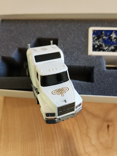 winross Penjoy Corgi 1st Christmas Edition 1995 Vintage Semi Die Cast Truck - Picture 6 of 10