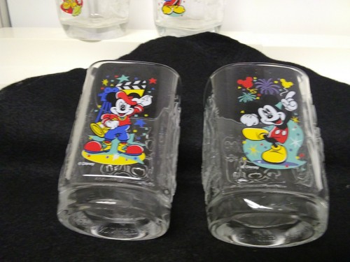 Disney Celebration Glassware. Set of 4 Mickey Mouse 2000 Celebration - Picture 2 of 10