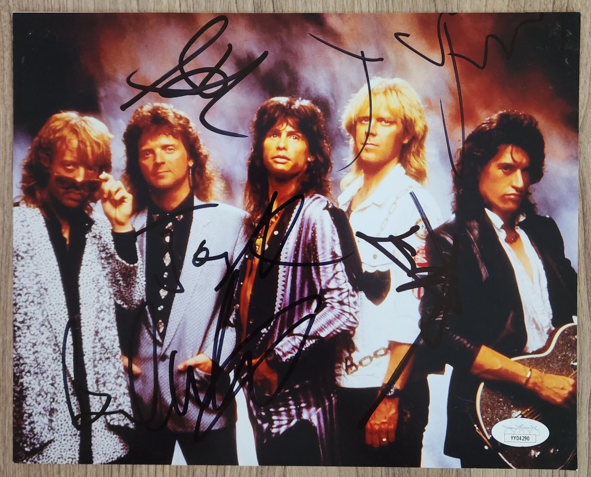 エアロスミス　直筆サイン　タイラー　ジョーペリー　サイン Aerosmith Band Signed 8x10 Photo Steven Tyler Joe Perry Joey