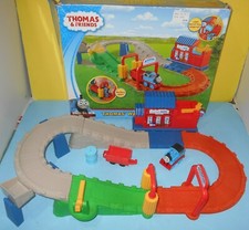 Complete Fisher Price Thomas Friends Thomas Wash Down Delivery Train Set 18M