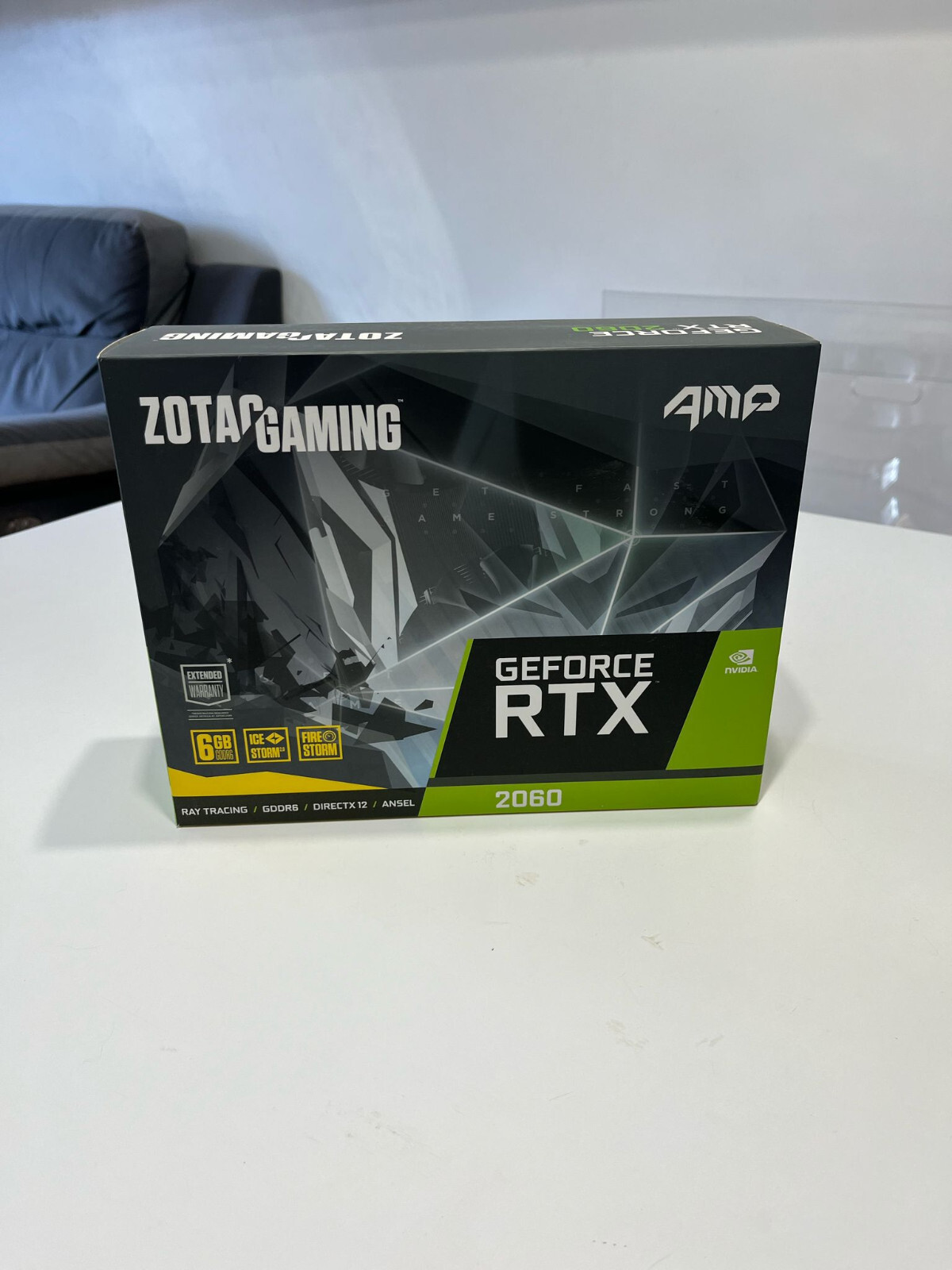 Foto 1 di 7