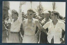 Foto Y64 DE COLECCIÓN COL MASFERRER Y OTROS CAPTURADOS CAYO CONFITES EXPEDICIÓN 1947