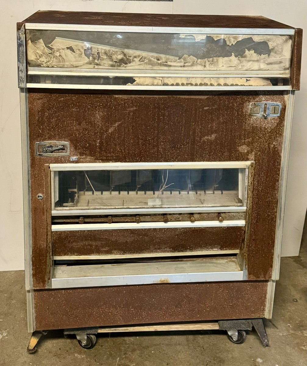 cigarette vending machine ebay Fawn Fleetwood Model 207 Pull Cigarette and Gum Vending Machine