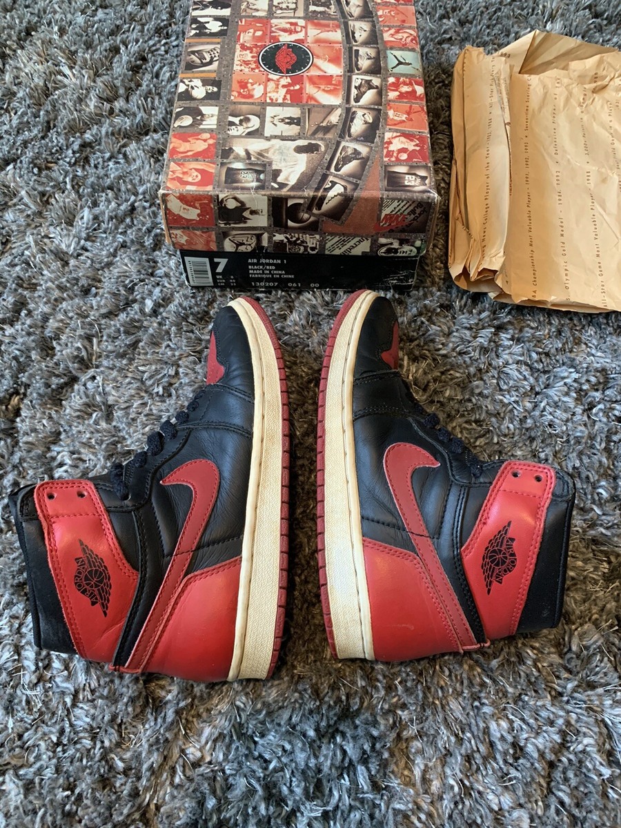 1995 Nike Air Jordan 1 Size 7 Bred 130207 Vintage OG 90's 85 1995 Nike Air Jordan 1 Size 7 Bred 130207 Vintage OG 90's 85
