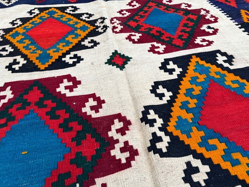 Vintage Caucasian Kilim Rug 5.1x8.2 ft | Turkish Style Nomadic Flatweave Rug - Picture 9 of 15