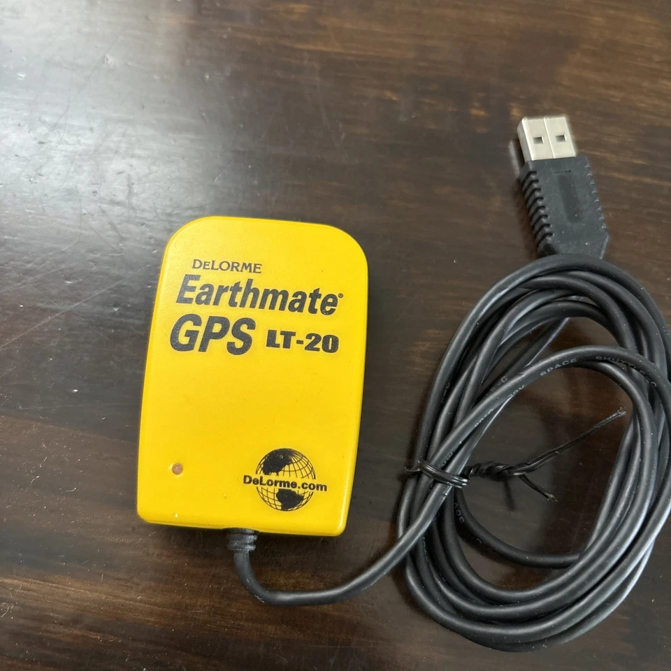DeLorme Earthmate GPS LT-20 Model 9838 USB Port Lights Up Working - Image 2 of 4