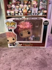 Funko Pop! Jujutsu Kaisen - Yuji Itadori - FYE (Exclusive) #1117 w/protector