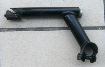 Lenkervorbau AXO 25,4 / 22 mm, 15 cm, Klemmkeil mit Schraube u. Scheibe, Stahl