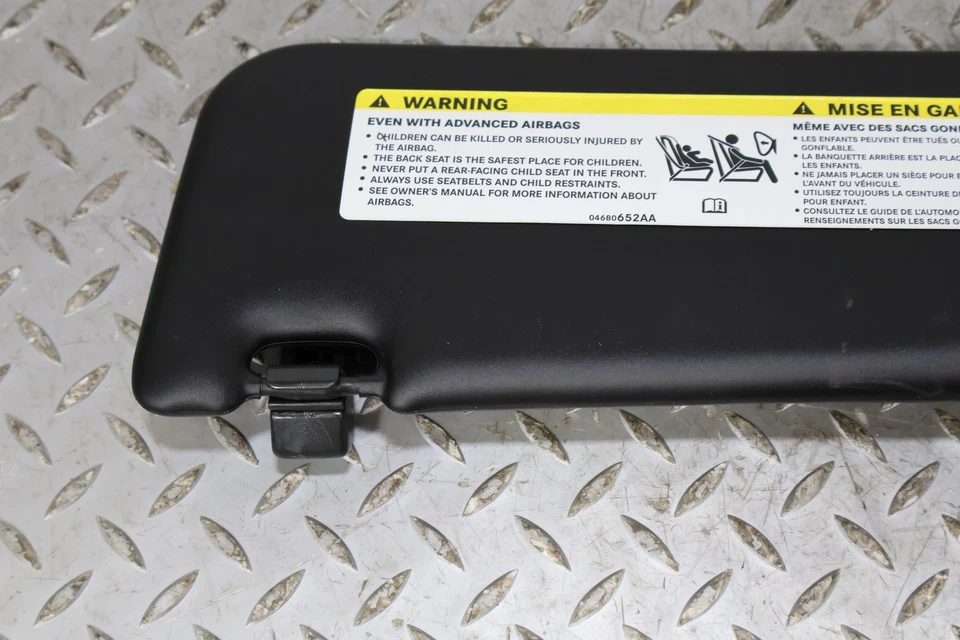 Пара внутренних солнцезащитных козырьков для левой и правой стороны 12–17 Fiat 500 Abarth (черные XX) - Изображение 4 из 4