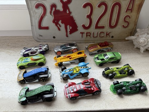 Hot Wheels Cars / Truck Bundle of 12, versch. Modelle, Konv. 1 - Bild 2 von 16